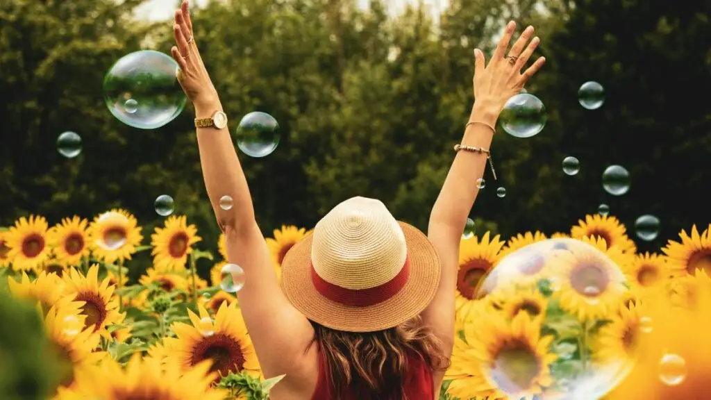 61 Positive Affirmations for Women Confidence, Joy & Self-Love